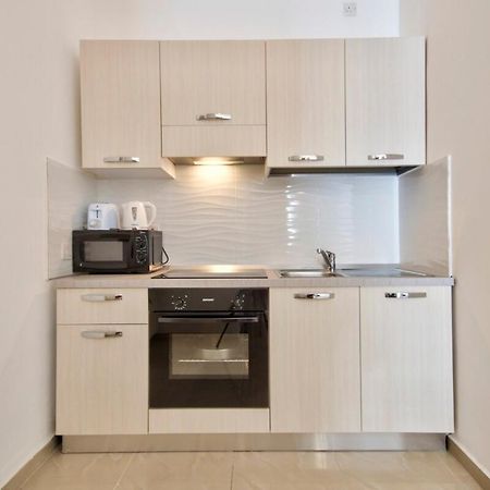 Urbanstays - Gzira 1 Bedroom Apartments By Shortletsmalta Exteriör bild