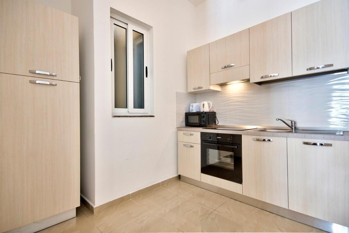 Urbanstays - Gzira 1 Bedroom Apartments By Shortletsmalta Exteriör bild
